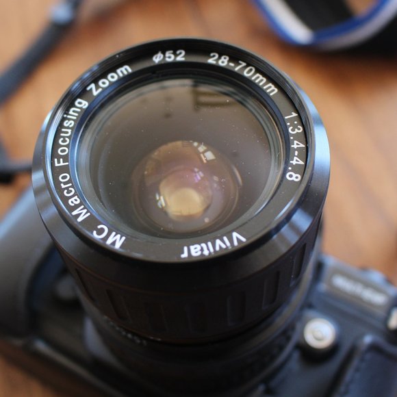 EUC Vivitar V3800N 35mm Manual SLR Camera With 28-70mm Macro Zoom Lens and Case - Picture 2 of 8